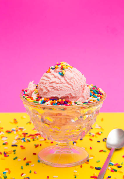 istock Simple Pink Ice Cream in a Crystal Sherbert Dish 947686834