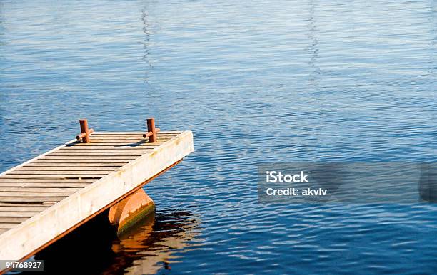 Pier - Fotografias de stock e mais imagens de Cais - Estrutura Feita pelo Homem - Cais - Estrutura Feita pelo Homem, Fim, Pontão