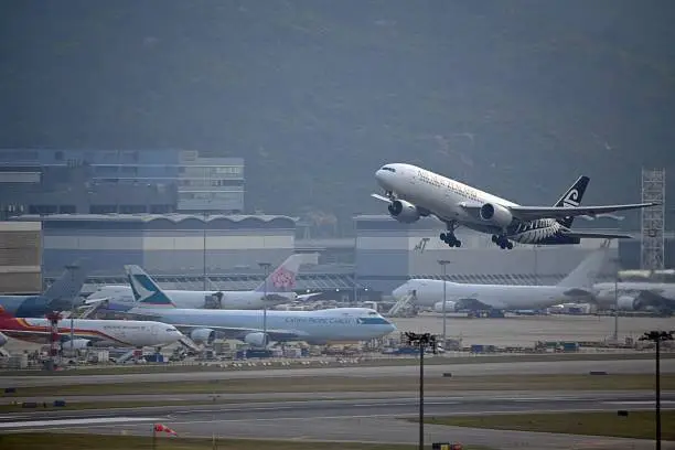 25 ‎March ‎2018, ‏‎17:26, Air New Zeland taking off from Hong Kong airport on Chek Lap Kok airport. Air New Zealand Limited is the flag carrier airline of New Zealand. Based in Auckland, the airline operates scheduled passenger flights to 21 domestic and 31 international destinations in 19 countries around the Pacific Rim and the United Kingdom.