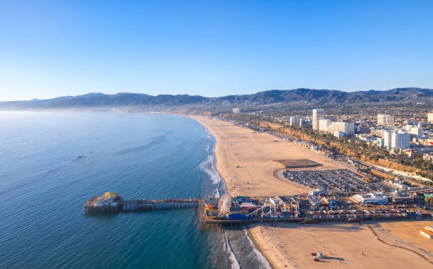 aerial view of santa monica beach at sunset - santa monica pier imagens e fotografias de stock