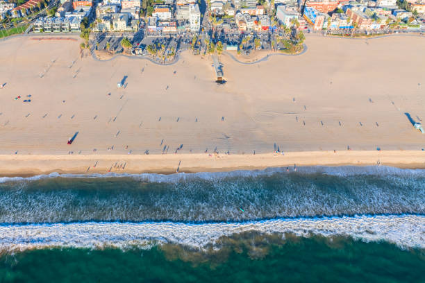 vista aérea da praia de veneza - venice califórnia - fotografias e filmes do acervo