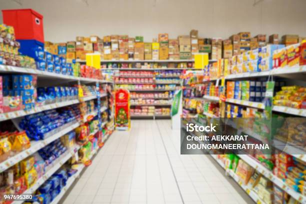 Abstrakte Unschärfe Supermarkt Und Retail Store In Shoppingmall Für Den Hintergrund Stockfoto und mehr Bilder von Supermarkt