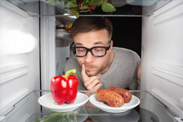 ăn chay có hay không? - sausage fridge hình ảnh sẵn có, bức ảnh & hình ảnh trả phí bản quyền một lần