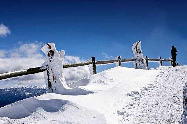 fron o topo - bariloche snow fence argentina - fotografias e filmes do acervo