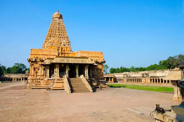 Brihadishvara Temple, Thanjavur, Tamil Nadu, India. Hindu temple dedicated to Lord Shiva, it is one of the largest South Indian temple and an exemplary example of a fully realized Tamil architecture, built by Raja  Chola I between 1003 and 1010 AD. UNESCO World Heritage Site known as the Great Living Chola Temples