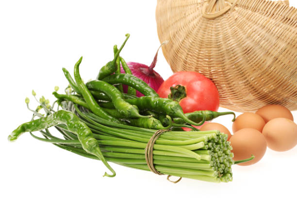Colección De Huevos Y Verduras Separadas Sobre Un Fondo Blanco Foto de stock y más banco de imágenes de Al horno - iStock Colección De Huevos Y Verduras Separadas Sobre Un Fondo Blanco Foto de stock y más banco de imágenes de Al horno - iStock