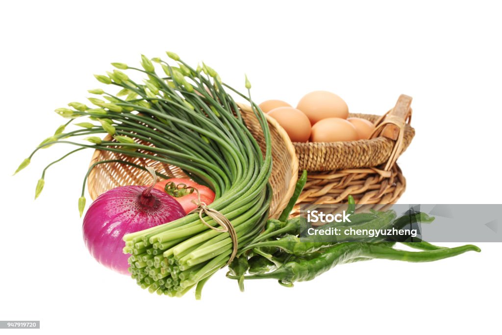 Colección De Huevos Y Verduras Separadas Sobre Un Fondo Blanco Foto de stock y más banco de imágenes de Al horno - iStock Colección De Huevos Y Verduras Separadas Sobre Un Fondo Blanco Foto de stock y más banco de imágenes de Al horno - iStock