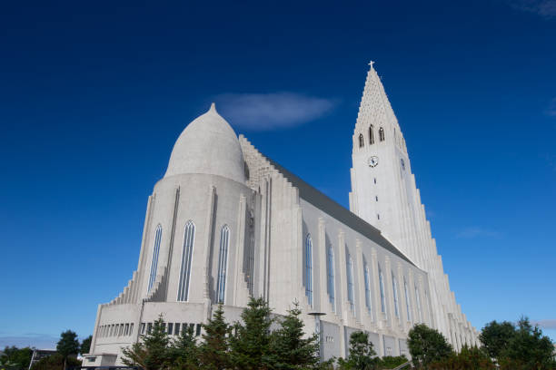 istock Hallgrimskirkja Cathedral in Reykjavik, Iceland 947948972