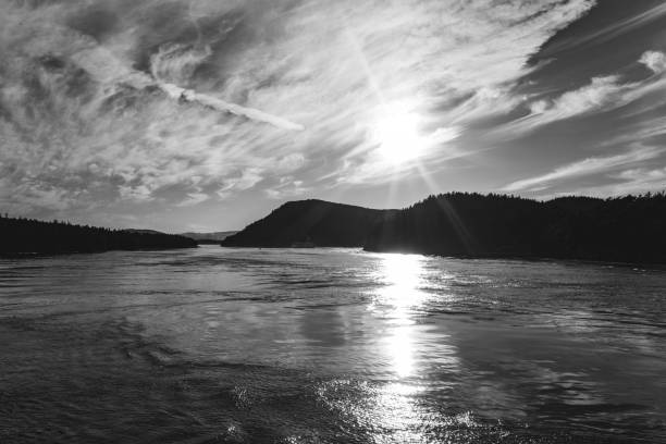 istock Victoria Island Mountains and Sunlight Reflections 948387140