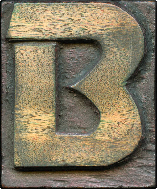 木製ワイド文字 b - letter b typescript letterpress alphabet ストックフォトと画像