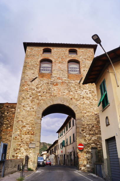 istock Porta Fiorentina, Pontassieve 948527958
