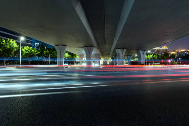 the túnel - highway underground corridor street fotografías e imágenes de stock