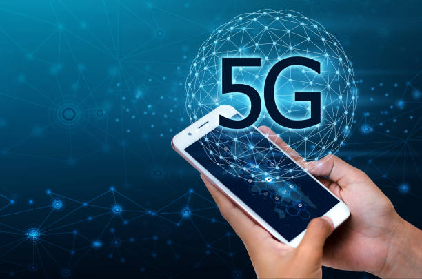 istock Business people use global communication phones in the 5g system 948580788