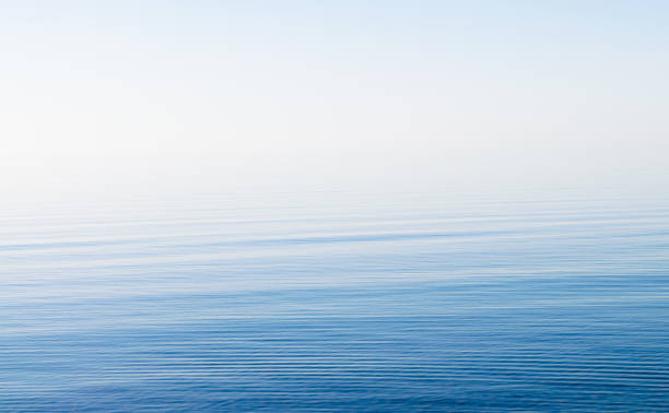 istock Vanishing sea horizon 948602062