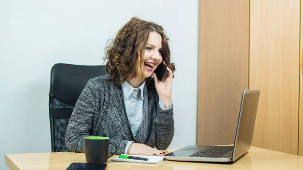 istock Business woman on a phone 948667714