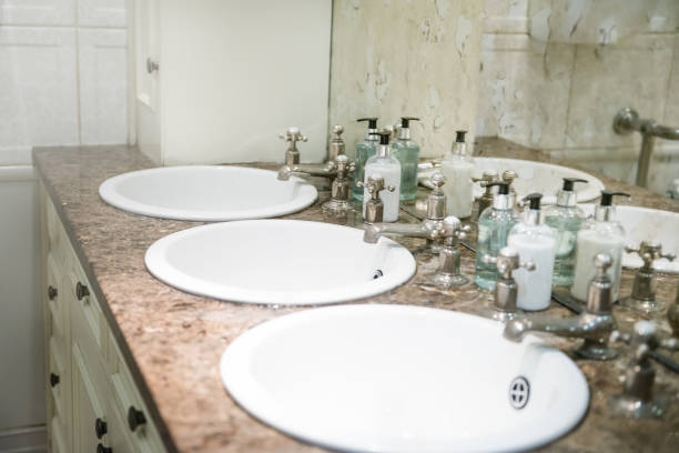 istock Sinks in the Public Restroom 948684642