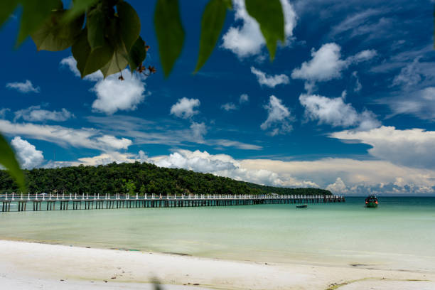 istock Tropical beach with turquoise clean water 948833094