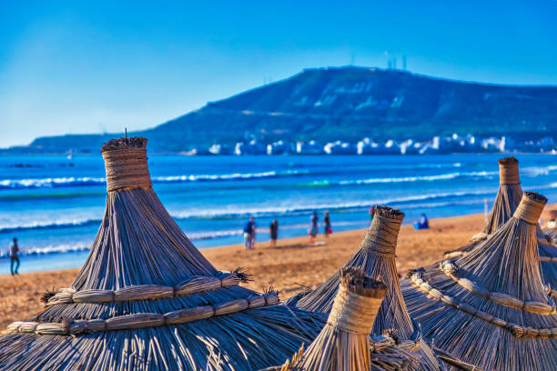 spiaggia di agadir - nobody africa summer tourist resort foto e immagini stock