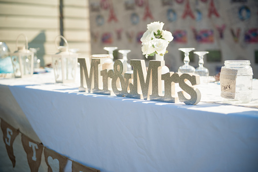 Memorable signs for an unforgettable wedding