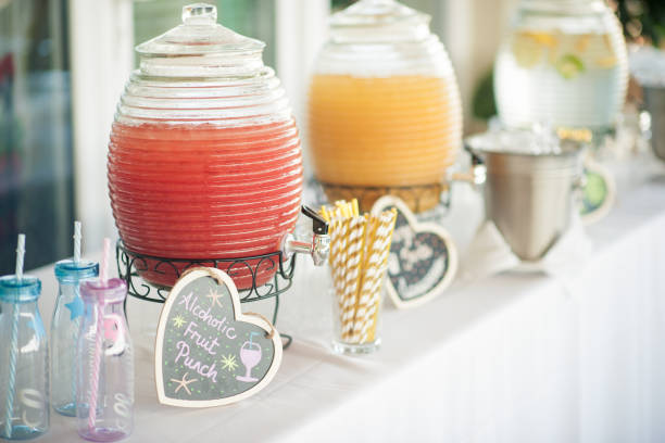 istock Food and drink for a stunning wedding 948962176