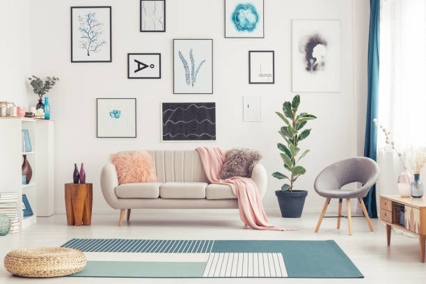 istock Pink and blue living room 948985298