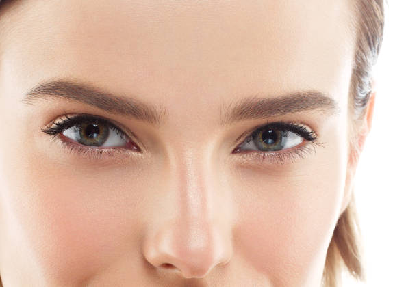 istock Eye woman eyebrow eyes lashes 949098986