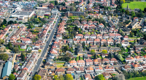 aerial view of london suburban housing - house housing development uk housing problems imagens e fotografias de stock