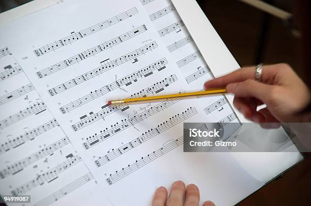 Eliminación De Notas Foto de stock y más banco de imágenes de Cuaderno de apuntes - Cuaderno de apuntes, Música, Nota musical