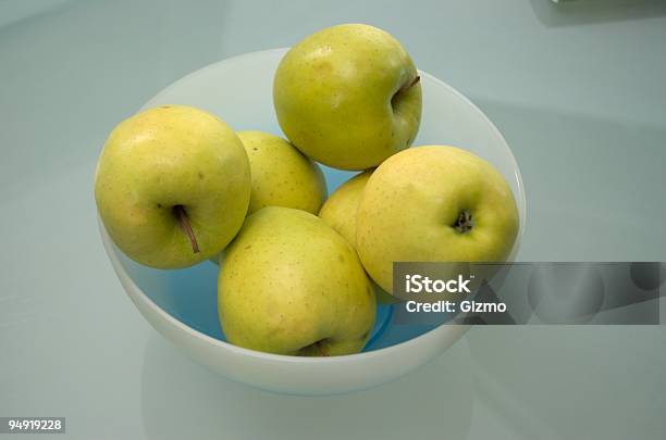 Green Apples Stockfoto und mehr Bilder von Ansicht aus erhöhter Perspektive - Ansicht aus erhöhter Perspektive, Apfel, Einige Gegenstände - Mittelgroße Ansammlung