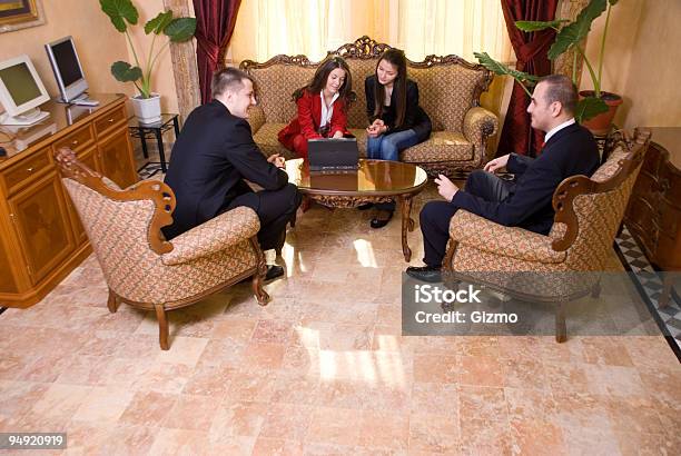 Sala Riunioni - Fotografie stock e altre immagini di Adulto - Adulto, Affari, Albergo