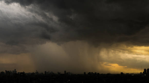 istock Gold an Silver Stormcloud in The Afternoon 949211830