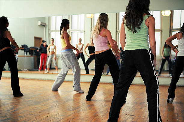 fitness taniec - dancing school zdjęcia i obrazy z banku zdjęć