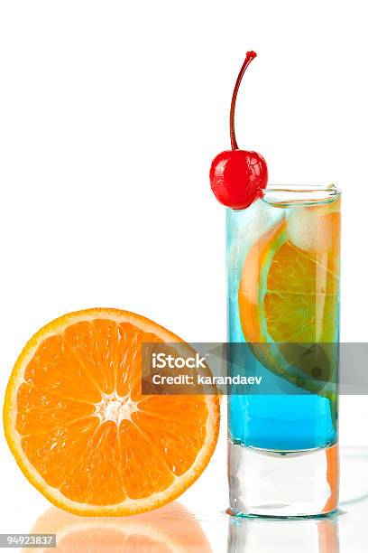 알코올 칵테일 블루 큐라소 주황색 및 마라스키노 0명에 대한 스톡 사진 및 기타 이미지 - 0명, 과일, 노랑