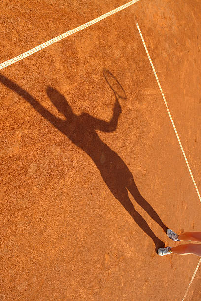 テニスコート - tennis serving playing women ストックフォトと画像