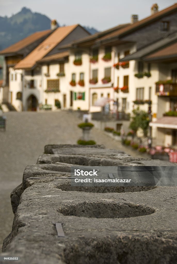 Средневековая остается в Gruyères, Швейцария - Стоковые фото Город Грюер роялти-фри