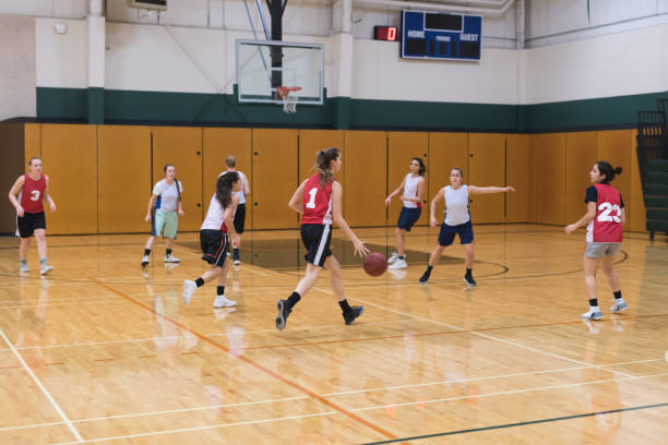 istock Women's Basketball Practice 949259654
