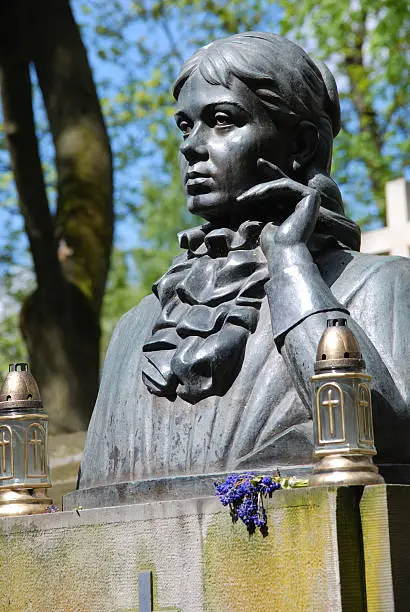Photo of Headstone of Maria Konopnicka on Lychakiv Cemetery, Lvov, Ukraine