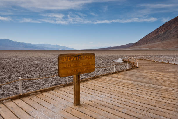 istock Boardwalk and Sign at Badwater Basin 949268216