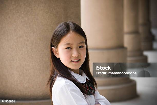 Elemental Niña En Edad Escolar Foto de stock y más banco de imágenes de Japonés - Oriental - Japonés - Oriental, Niñas, Niño de escuela primaria