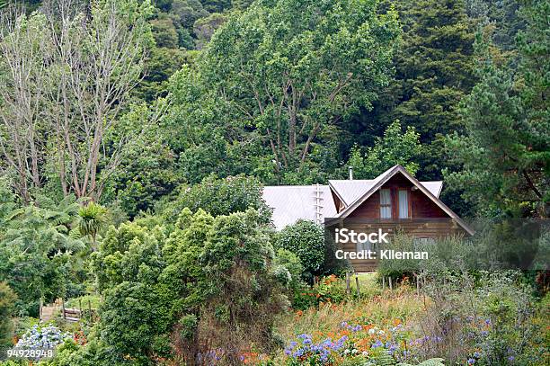 Bush Cabina - Fotografie stock e altre immagini di Natura - Natura, Residenza di villeggiatura, Villa