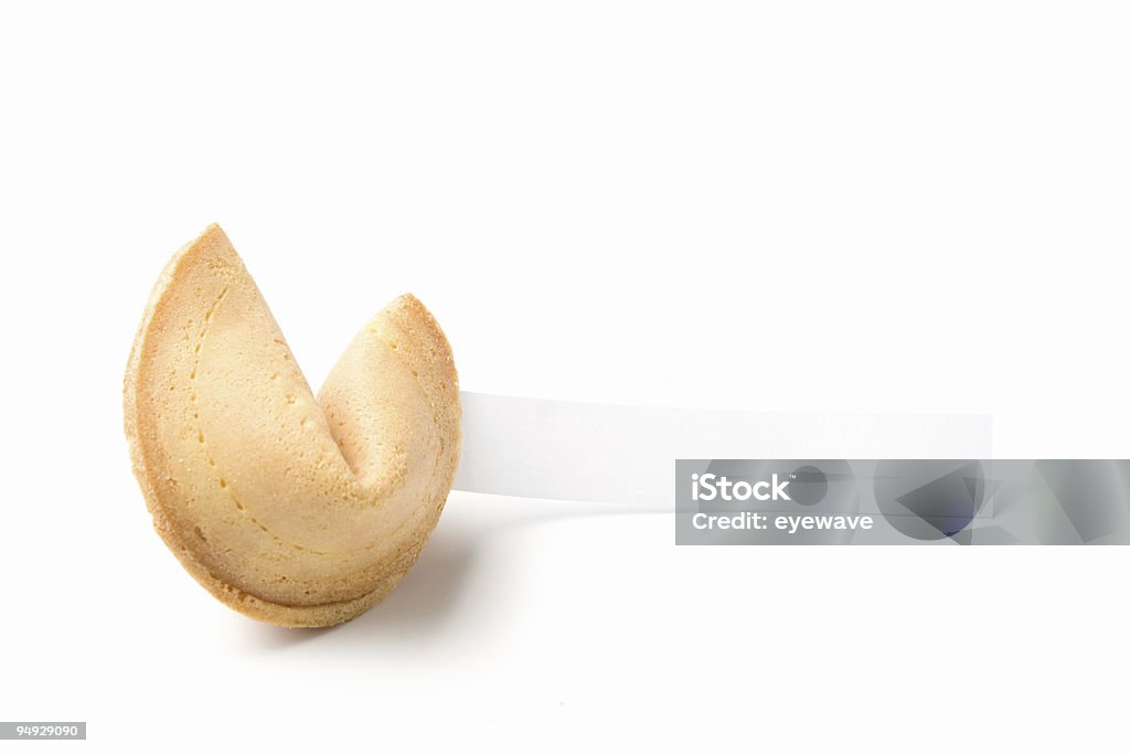Intatto Il fortune cookie con sacchetto di carta vuoto isolato - Foto stock royalty-free di Biscotto della fortuna