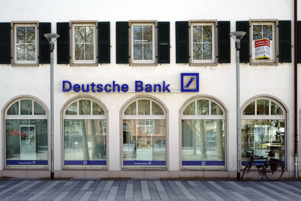 도이치 은행 지점 - deutsche bank 뉴스 사진 이미지