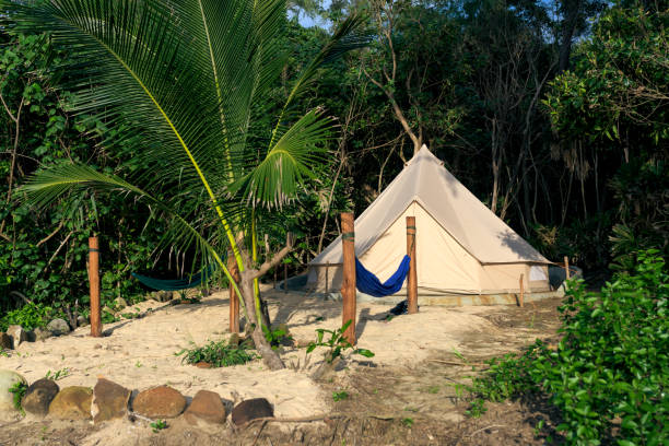 istock Creamy big touristic tent at the beach 949374414