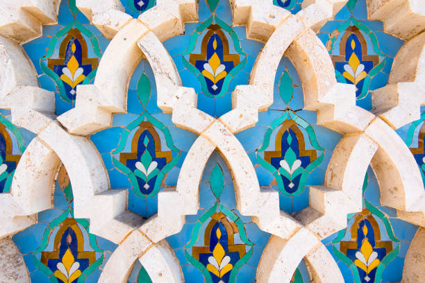 marocain de tuiles avec des motifs traditionnels, colorés marocain carreaux - maroc photos et images de collection