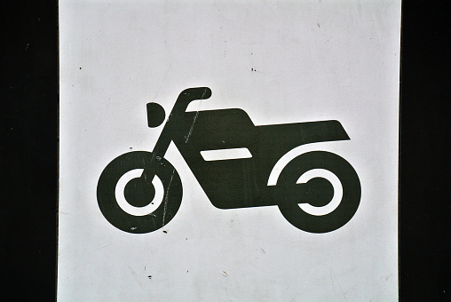 signage of a motor vehicle,