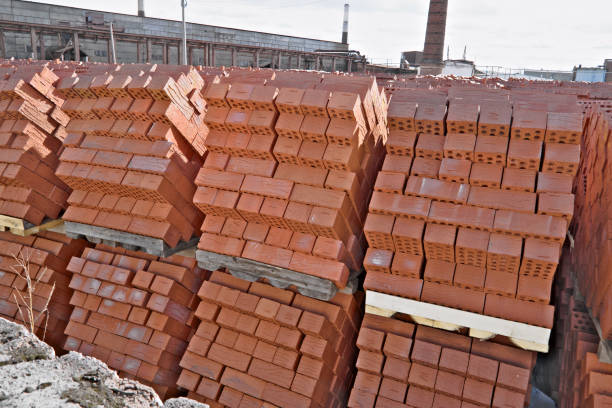 istock Red brick in stacks at the factory 949471844