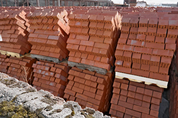 istock Red brick in stacks at the factory 949471846