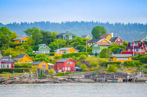 Casas coloridas de Oslo en el fiordo photo
