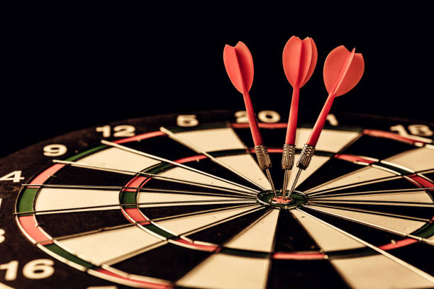 istock Red dart arrow hitting in the target BUSINESS STRATEGY IDEAS CONCEPT 949510504