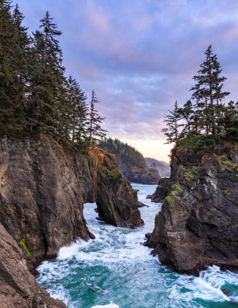 istock Sunset at Natural Bridges, Oregon 949585162